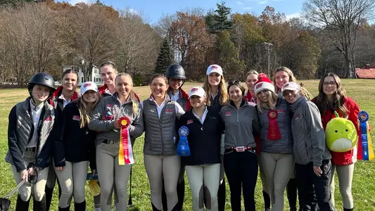 Equestrian Team Photo_Trinity
