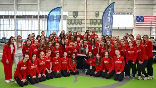 Women's T&F Group Shot