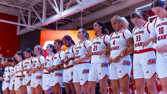 Women's Basketball Pregame Team Lineup