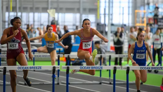 Magdalena Brogioli hurdles