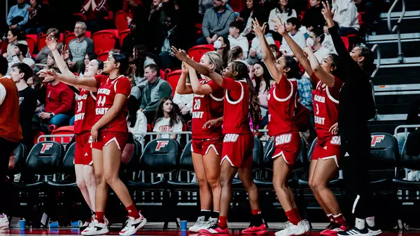 Women's Basketball Team Bench at Fairfield