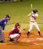 No.14 Alabama Survives Bulldogs' Scare, 3-2 Image
