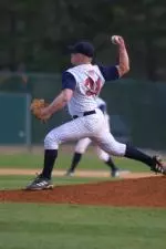 Yeilding, Artz lead Baseball by No. 22 Alabama Image
