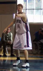 Basketball Team Shoots Past ULM, 76-62 Image