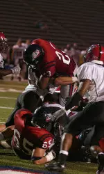 Late Touchdown Lifts Football Past Austin Peay, 17-10 Image