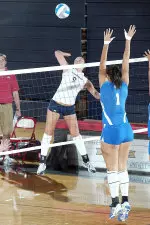 Volleyball Falls To Eastern Kentucky, 3-1 Image