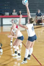 Volleyball Sweeps Eastern Illinois, 3-0 Image