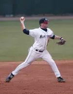 Baseball Splits Doubleheader At Eastern Illinois Image