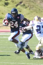 Football Earns 16-3 Win Over Western Carolina Image