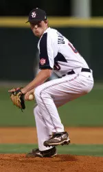 Late Comeback Lifts Baseball To 11-10 Win Over UAB Image
