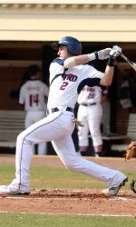 Baseball Takes Series Opener From Davidson, 8-5 Image