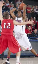 'Dogs' Home Win Streak Comes To An End Against College Of Charleston, 68-52 Image