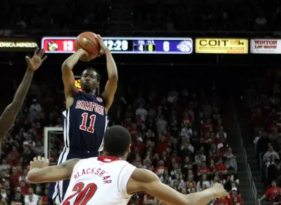 Raijon Kelly jumper