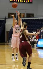 Women's Hoops Downs Charleston, 70-56 Image