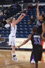 Women's Hoops Holds On For 42-40 Win At Furman Image
