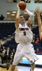 Merritt's Late 3-Pointer Helps 'Dogs To 55-49 Victory Over Furman Image