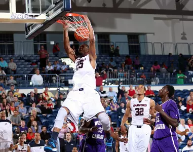 Michael Bradley dunk