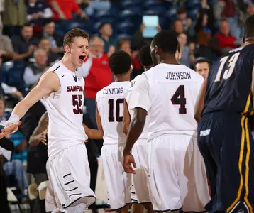 Alex Peters jubo vs. UNCG