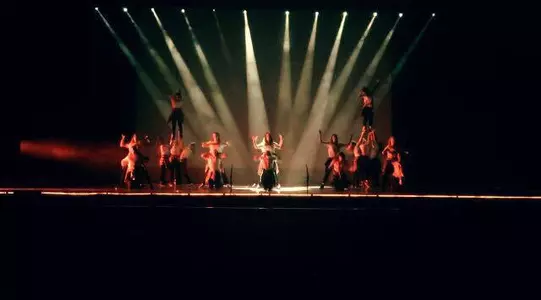 Step Sing Action