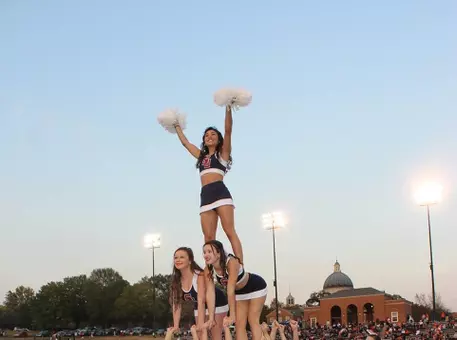 cheerleaders pyramid
