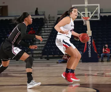 Natalie Armstrong action shot vs Troy, 2017-18