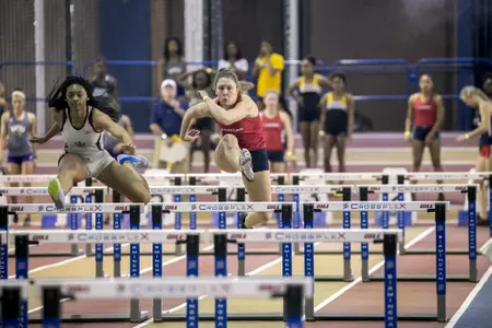 Selena Popp indoor