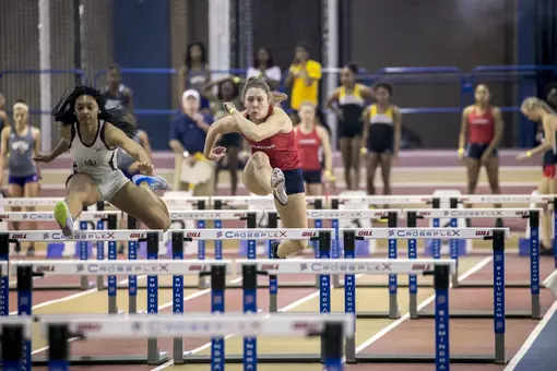 Selena Popp indoor