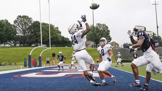 Jocquet Hiles in FB scrimmage 8-20-21
