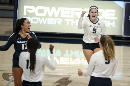 Samford Volleyball takes the court against Alabama on August 21, 2021 for their exhibition match.