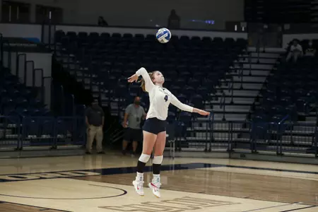 Samford Volleyball takes the court against Alabama on August 21, 2021 for their exhibition match.