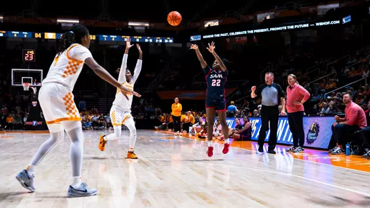 Sierra Godbolt vs Tennessee 2024-25