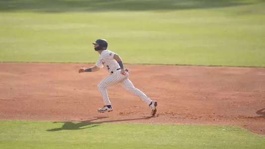 Cade Carr action