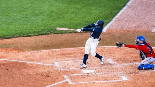 Jeffrey Ince swinging