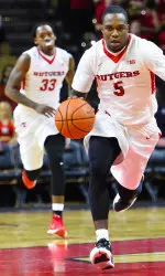 Mike Williams led the team with 16 points in loss to the Pirates.