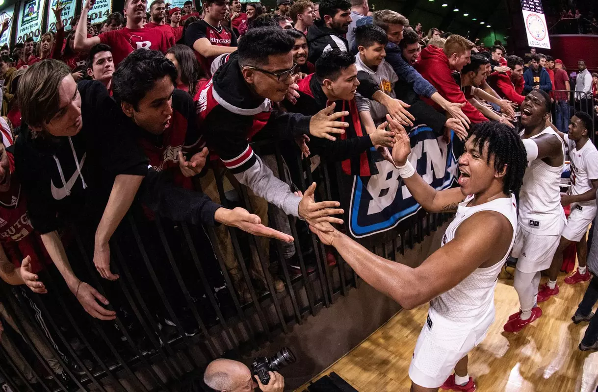 MBB Celebrates Win