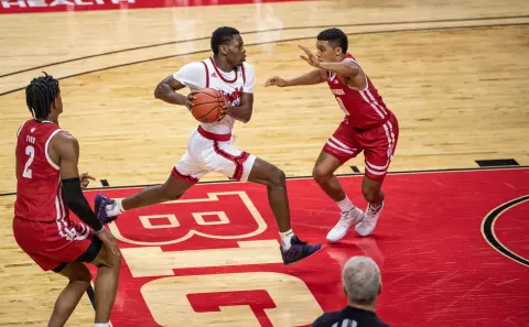 The Rutgers Scarlet Knights men’s basketball team takes on the Wisconsin Badgers at the RAC on December 11, 2019.
(Ben Solomon/Rutgers Athletics)
