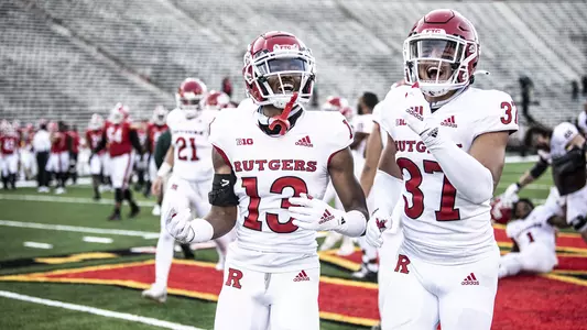 Chris Long, Joe Lusardi