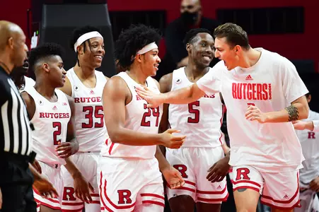 Ron Harper Jr Celebrates Basket