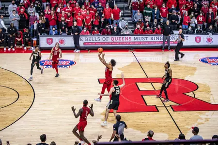 Ron Harper Beats the Buzzer