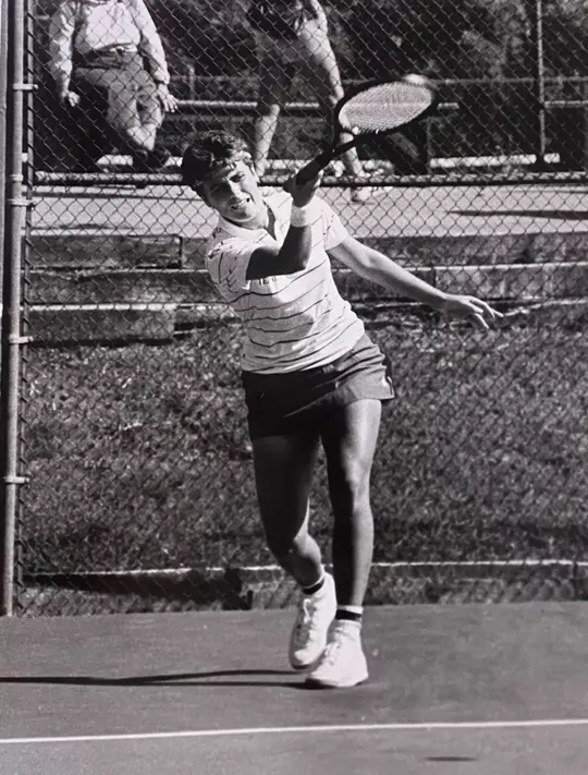 Patti Neuguth - Women's Tennis