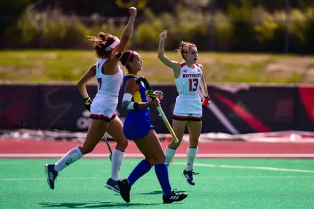 Field Hockey Defeats Delaware