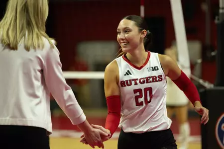 Bekah Williams comes off the court during Rutgers Volleyball's match versus No. 16 Minnesota