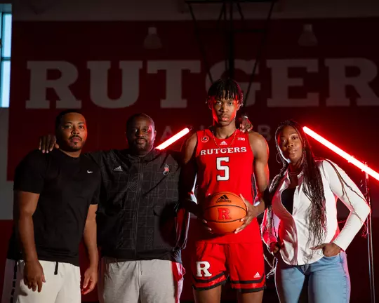 Rutgers men's basketball welcomes F Dylan Grant to 2024-25 class.