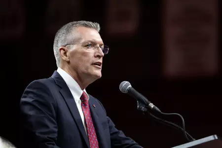 Pat Hobbs addresses the audience at the Coquese Washington introduction press conference