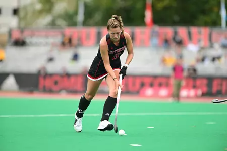 Field Hockey Beats No. 7 Iowa