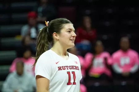 Lily Bolen on the court during Rutgers volleyball's matchup with RV Illinois