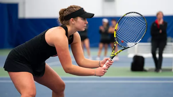 Stella Schmitz vs. Yale