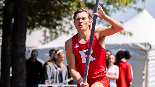 Brian O'Sullivan approaches the pole vault