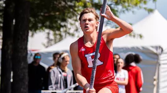Brian O'Sullivan approaches the pole vault