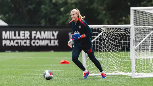 Goalkeeper Casey Murphy training with the USA soccer team